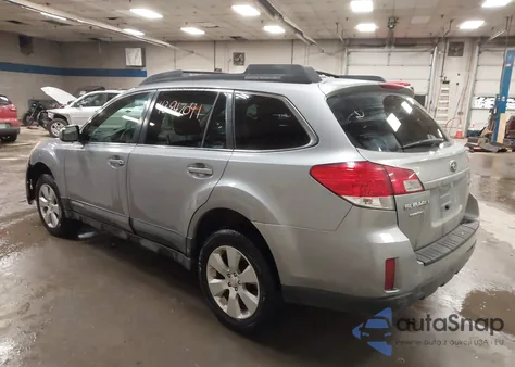 2010 Subaru Outback 2.5I Premium from USA, damaged, VIN 4S4BRBCC0A3352281